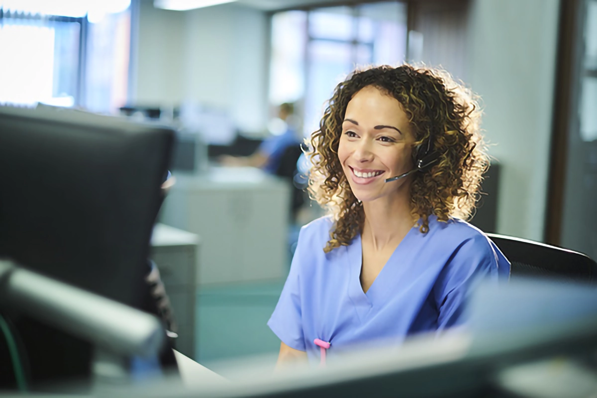 Image of a receptioniest team member